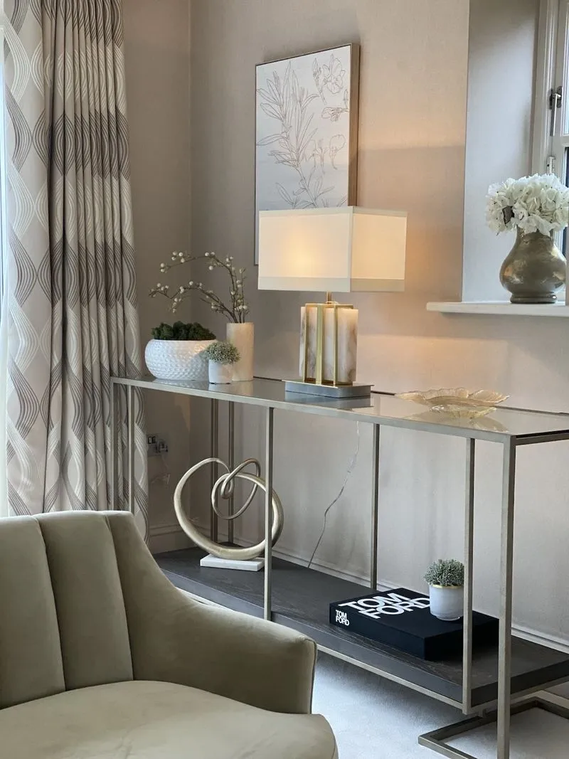 Alderley Edge Apartment — interior detail 1